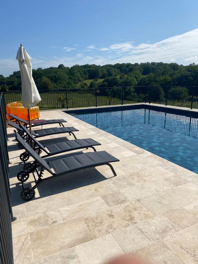 Le Domaine Du Gravier Bed & Breakfast Gramat Eksteriør bilde