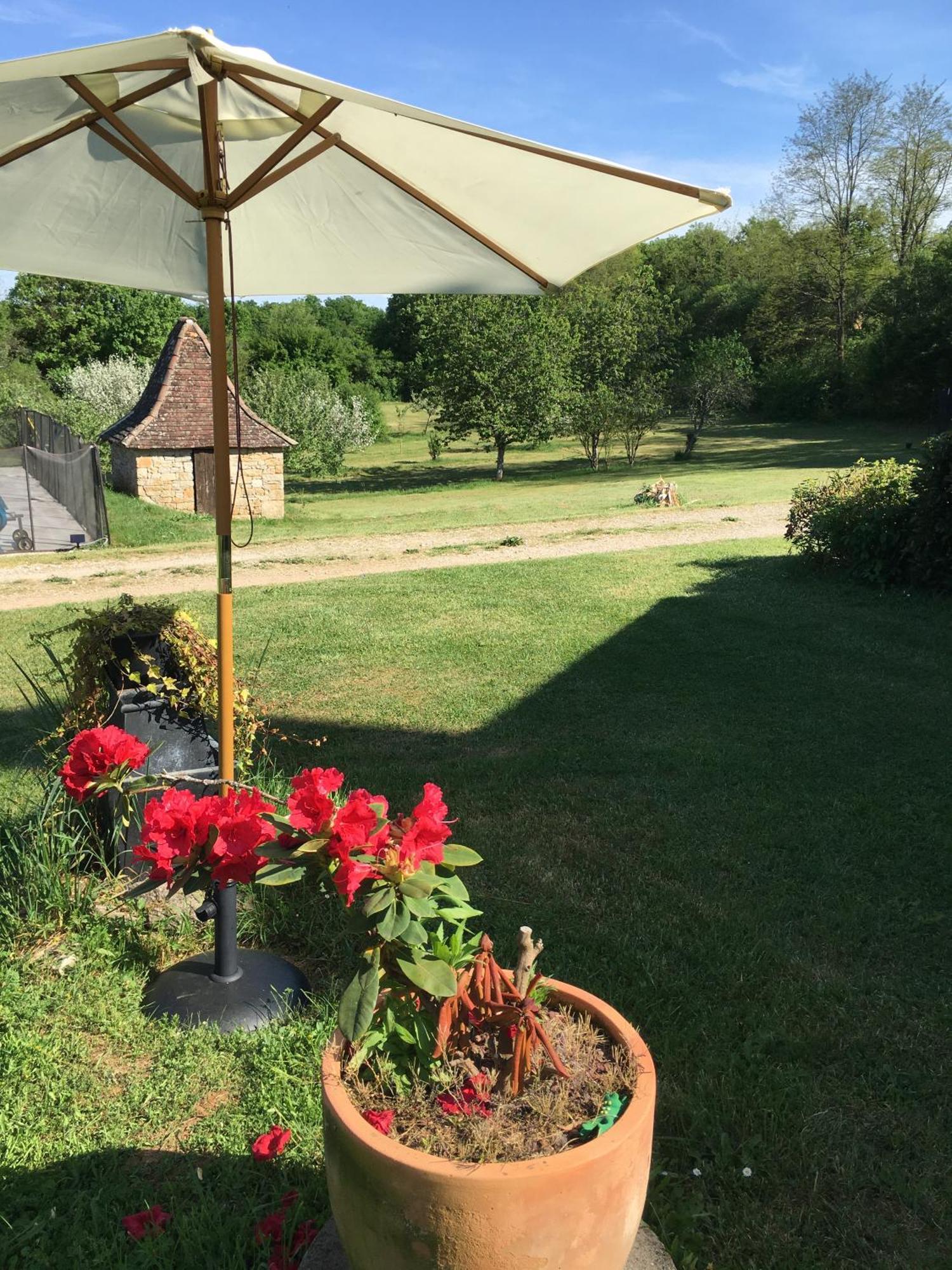 Le Domaine Du Gravier Bed & Breakfast Gramat Eksteriør bilde